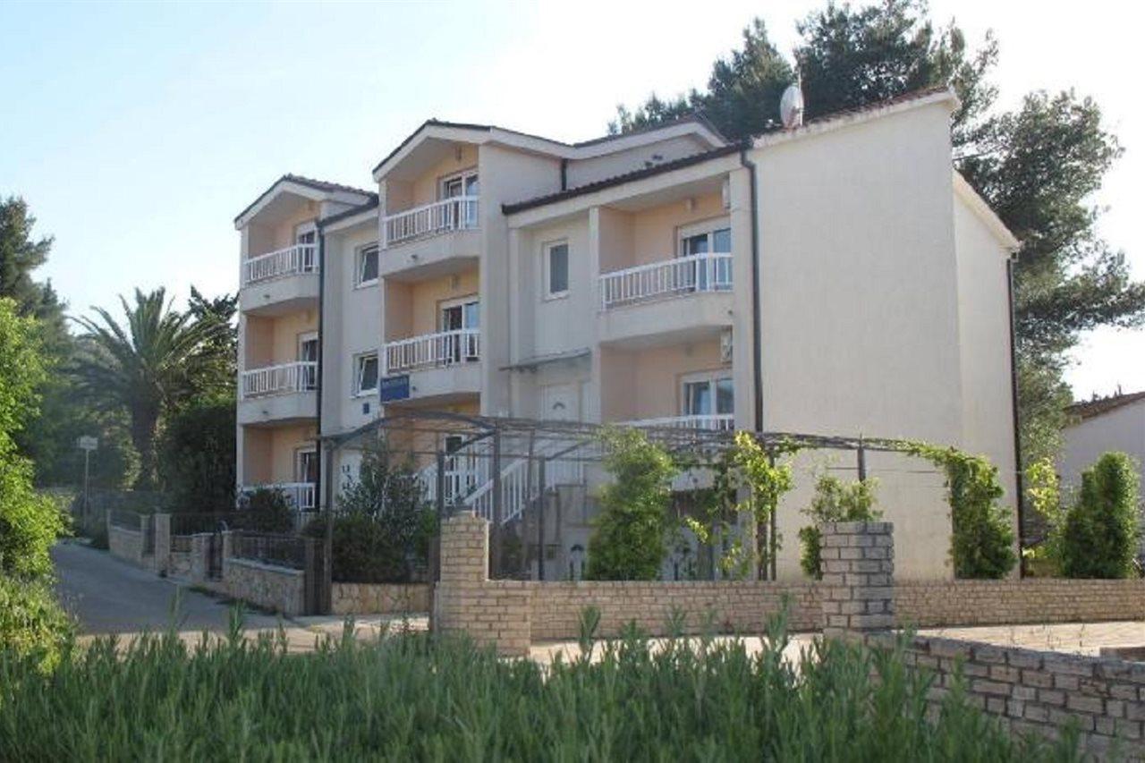 Apartments Mia Stari Grad  Exterior photo