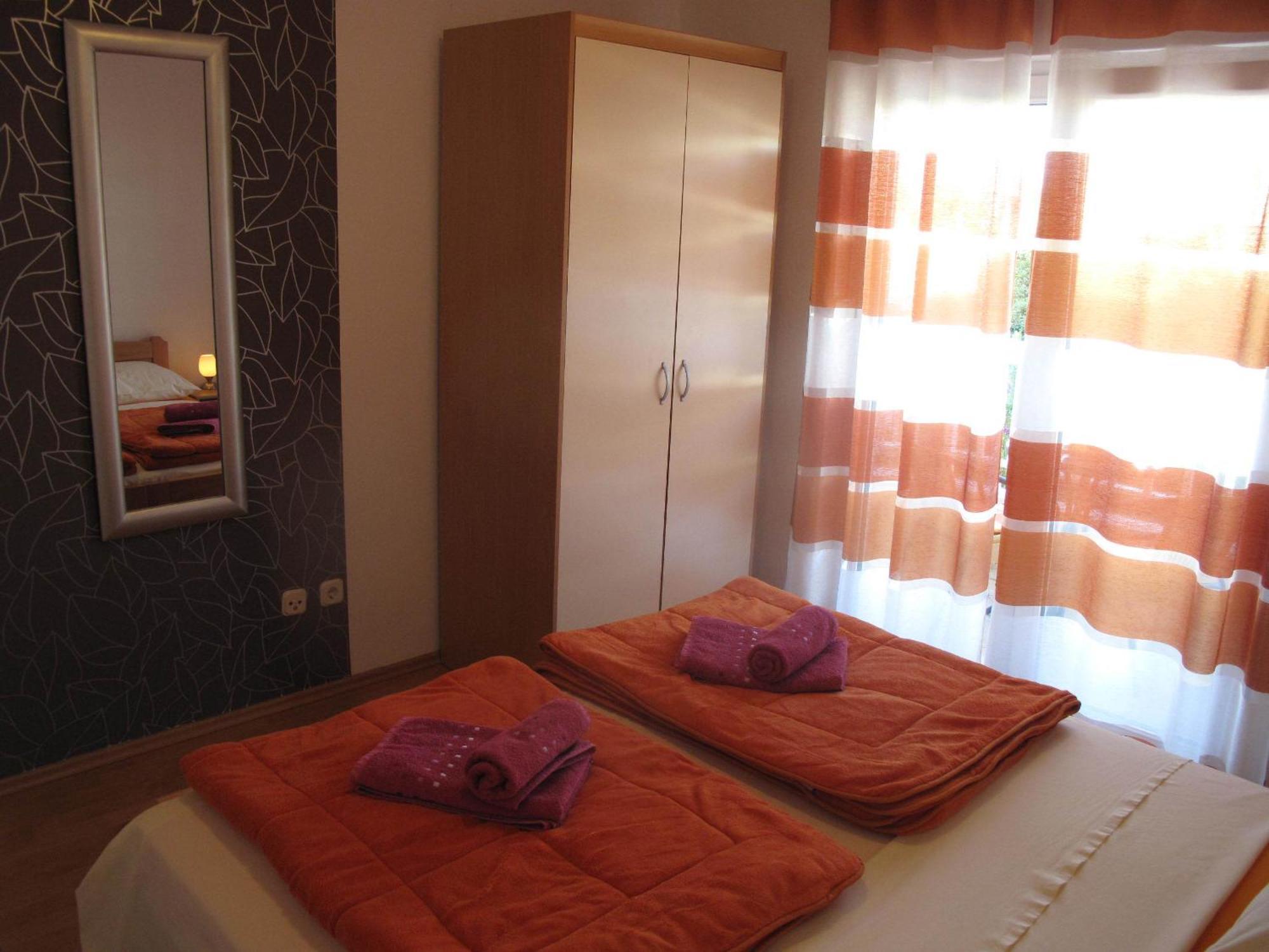 Apartments Mia Stari Grad  Room photo